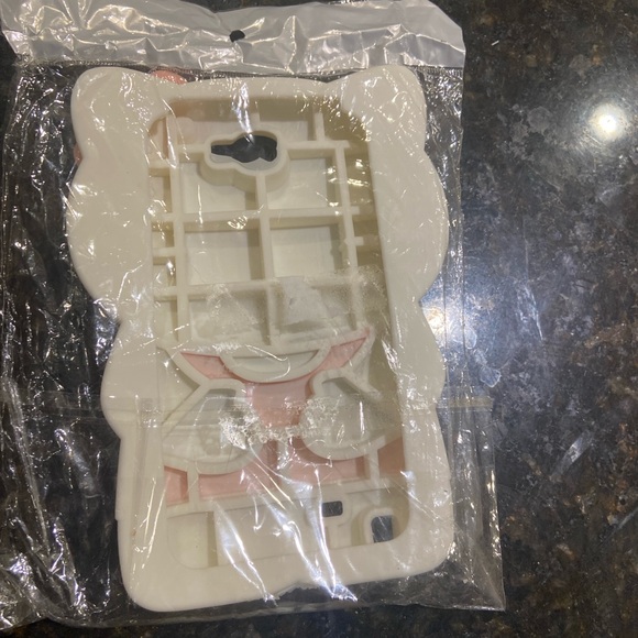 HELLO KITTY RUBBER PHONE CASE - Picture 10 of 11